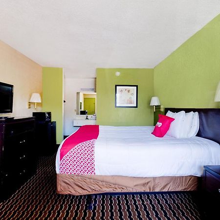 Oyo Hotel Pensacola I-10 & Hwy 29 Ferry Pass Buitenkant foto