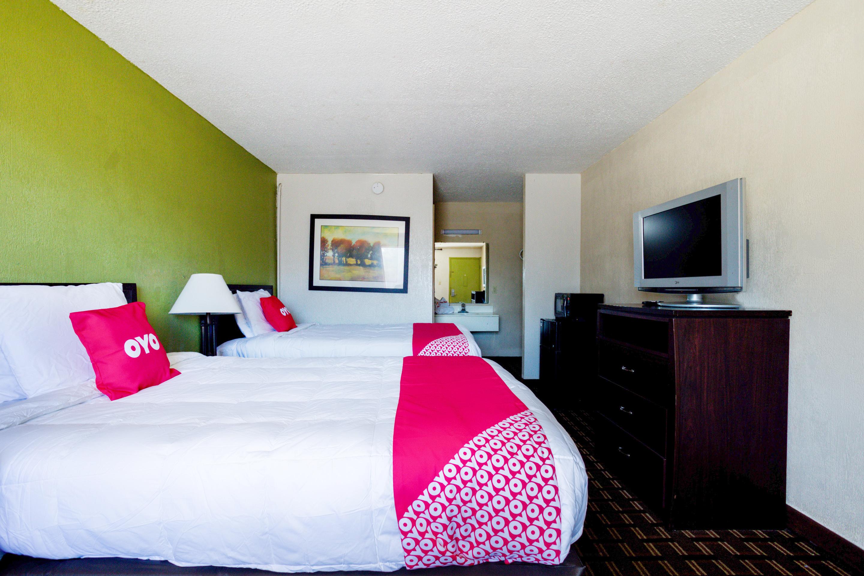 Oyo Hotel Pensacola I-10 & Hwy 29 Ferry Pass Buitenkant foto