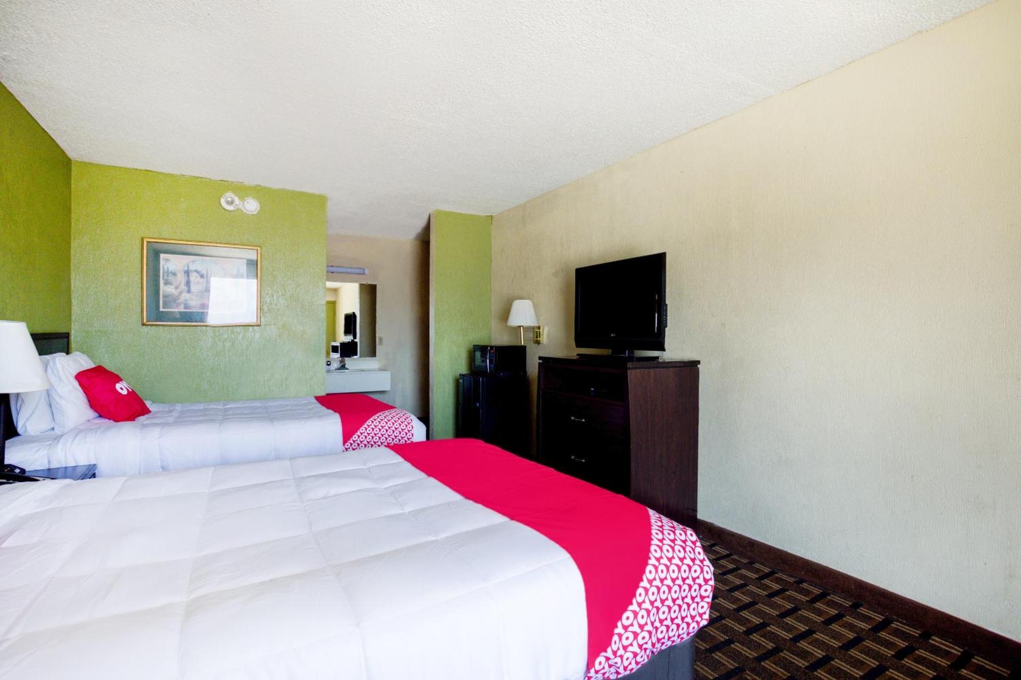 Oyo Hotel Pensacola I-10 & Hwy 29 Ferry Pass Buitenkant foto