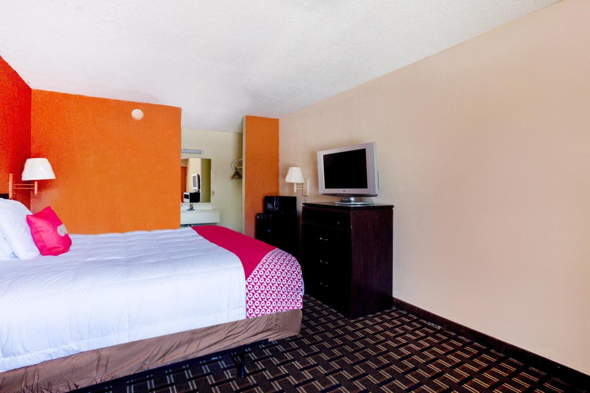 Oyo Hotel Pensacola I-10 & Hwy 29 Ferry Pass Buitenkant foto
